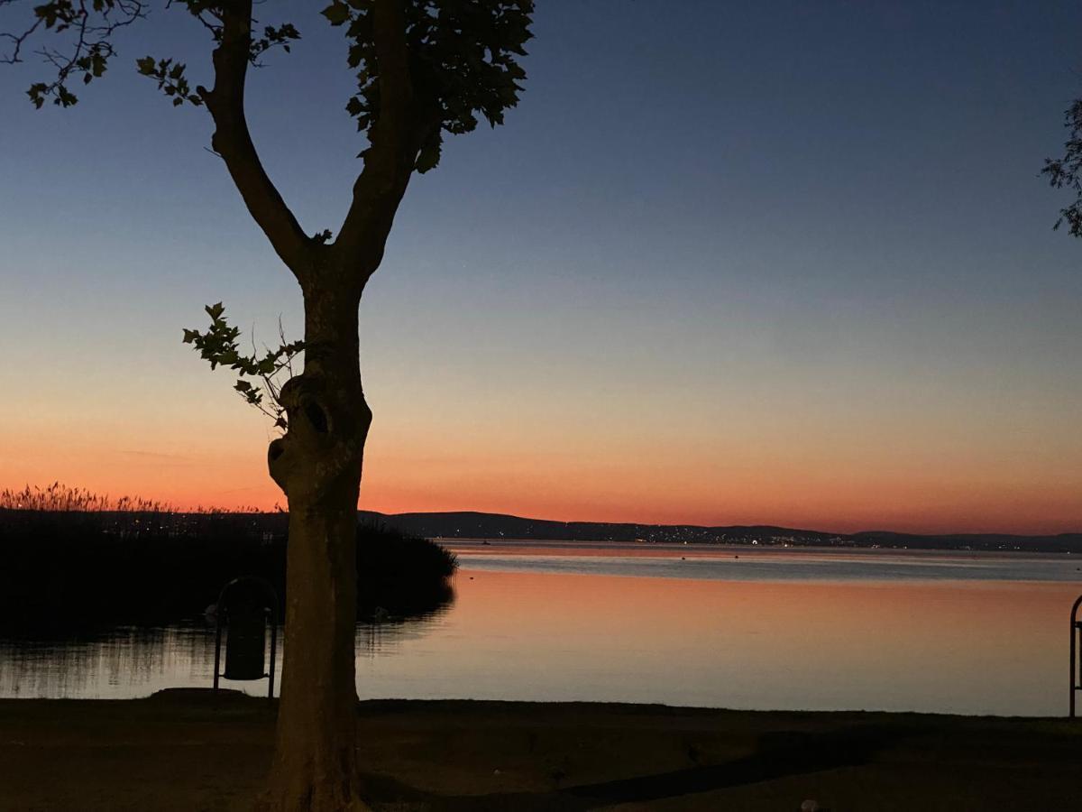 Vera Apartman Siófok Buitenkant foto
